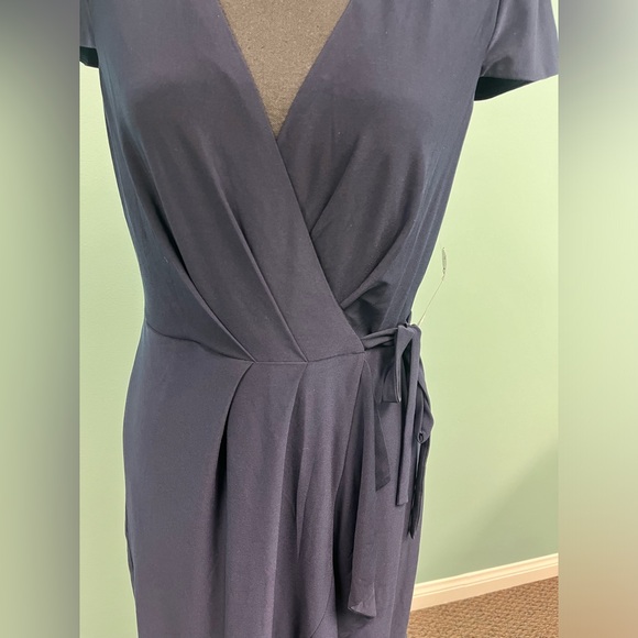 Jessica Howard surplice side ruffle dress in navy size 8. - Picture 2 of 6